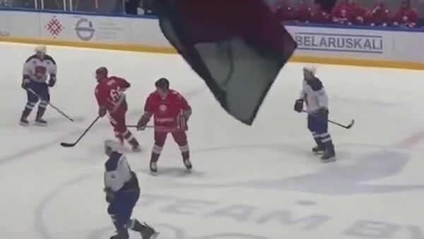 «یک وضعیت کاری عادی: اول هم‌گروهی‌های خود را بزن تا دشمنان بترسند - اسپوتنیک افغانستان  