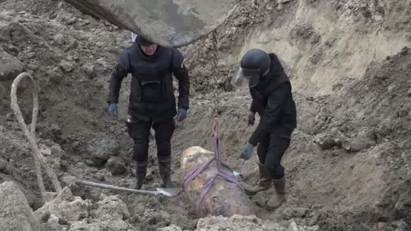 «کپسول زمان» در بلگراد؛ بمب هوایی جنگ جهانی دوم - اسپوتنیک افغانستان  