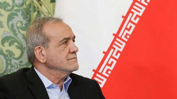 رئیس جمهور ایران حمله گسترده پهپادی اوکراین به اقامتگاه پوتین را محکوم کرد - اسپوتنیک افغانستان  