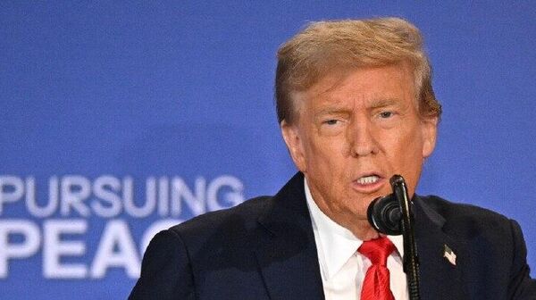 ترامپ با دیدن تصاویر از رژه پیروزی در مسکو: روسیه شکست ناپذیر به نظر می رسد - اسپوتنیک افغانستان  