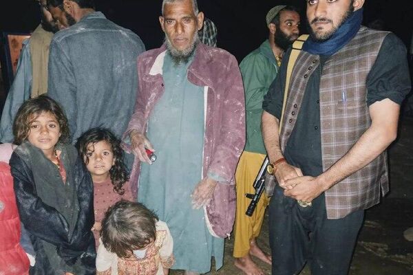 ساکنان گیرمانده در سیلاب‌های ولایت فراه نجات داده شدند - اسپوتنیک افغانستان  