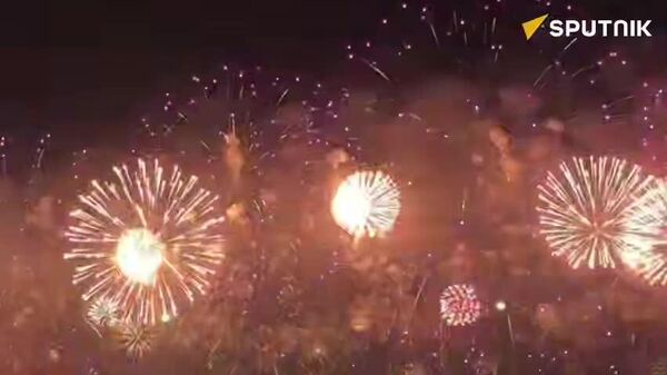 ابوظبی و رأس‌الخیمه در امارات متحده عربی در طول جشن‌های سال نو دو رکورد جهانی جدید را ثبت کتاب رکوردهای گینس کردند - اسپوتنیک افغانستان  