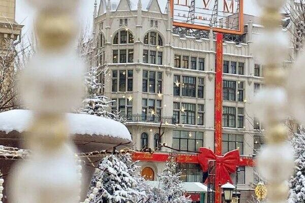 نگاره های از خودنمایی افسانه برفی در کنار تئاتر بولشوی مسکو - اسپوتنیک افغانستان  