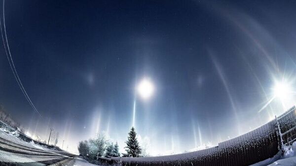 «ستون‌های نوری» در منطقه لنینگراد مشاهده شدند - اسپوتنیک افغانستان  