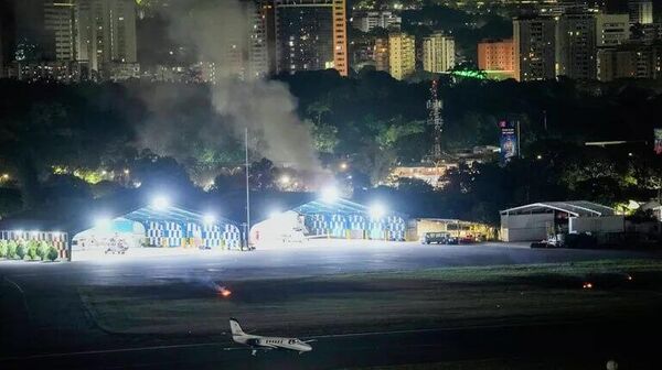 ▫رسانه امریکایی: انفجارهای شدید و مداوم در پایگاه نظامی مرکزی کاراکاس گزارش شد - اسپوتنیک افغانستان  