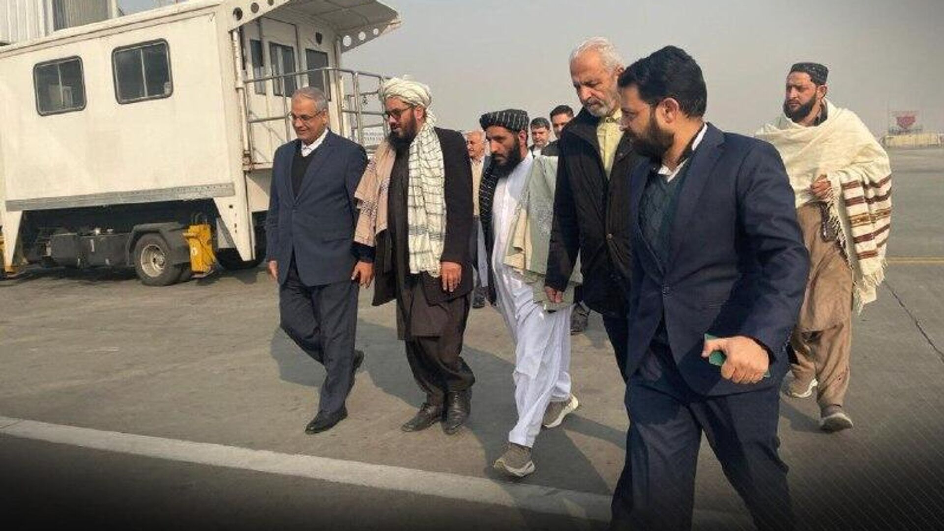 هیأت ایرانی برای گفتوگو درباره تبادل نیروی کار و حقوق کارگران به کابل سفر کرد هیأت ایرانی برای گفتوگو درباره تبادل نیروی کار و حقوق کارگران به کابل سفر کرد - اسپوتنیک افغانستان , 1920, 04.01.2026