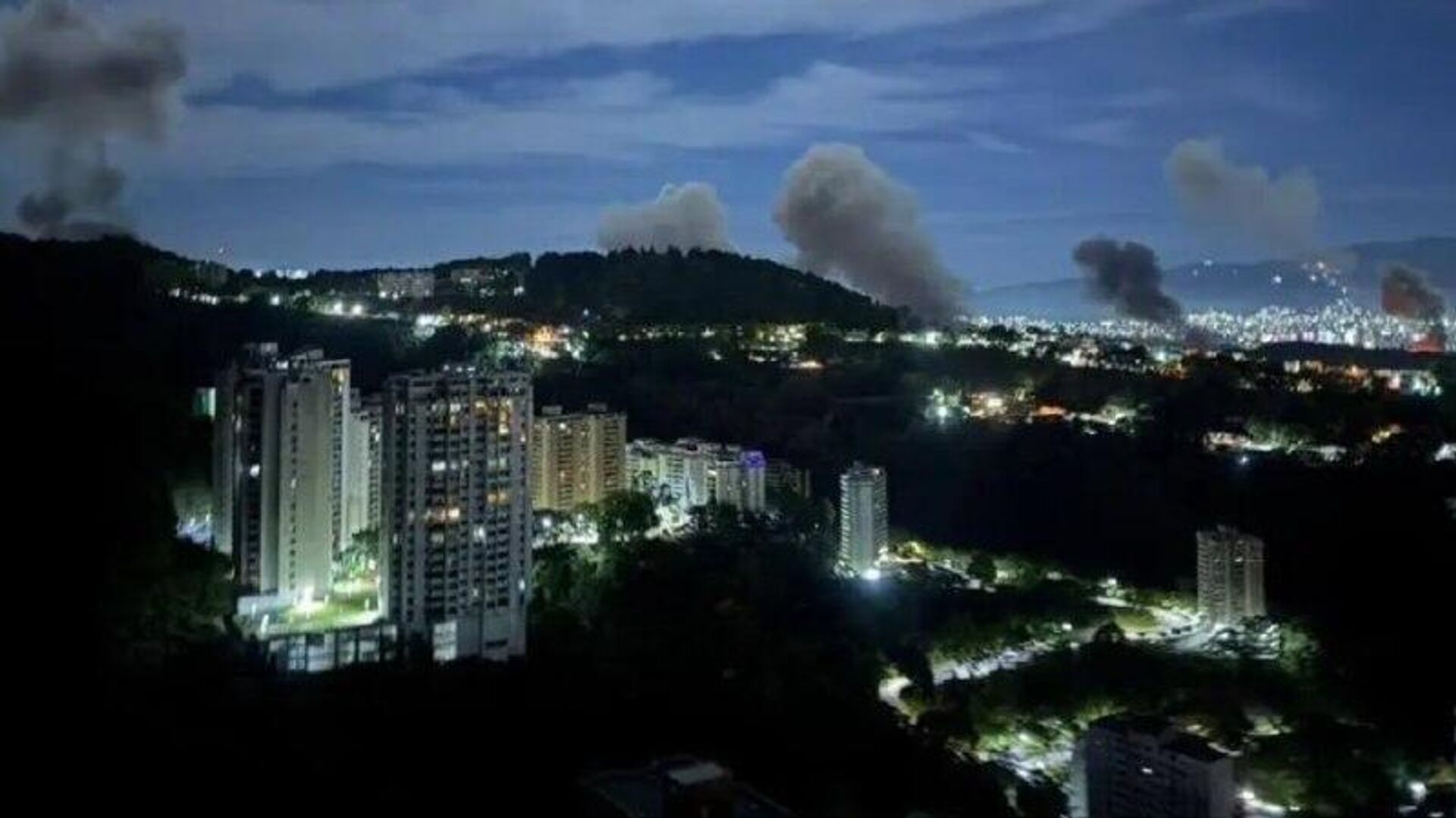 رسانه: شمار کشتهشدگان پس از عملیات امریکا در ونزوئلا به 80 نفر رسید رسانه: شمار کشتهشدگان پس از عملیات امریکا در ونزوئلا به 80 نفر رسید - اسپوتنیک افغانستان , 1920, 04.01.2026