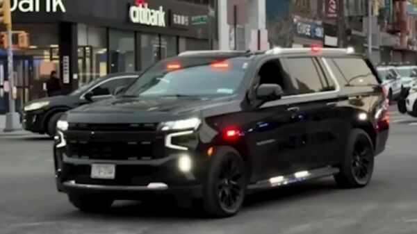 کاروان موترهای زرهی مادورو در مسیر دادگاه، خیابان‌های نیویورک را پیمودند - اسپوتنیک افغانستان  