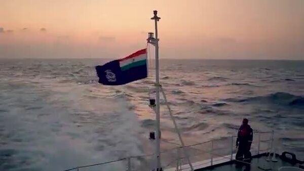 هند اولین کشتی ضدآلودگی تولید داخلی خود را به راه انداخت - اسپوتنیک افغانستان  