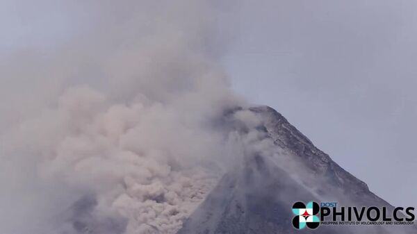 آتشفشان مایون در فیلیپین فوران کرد - اسپوتنیک افغانستان  