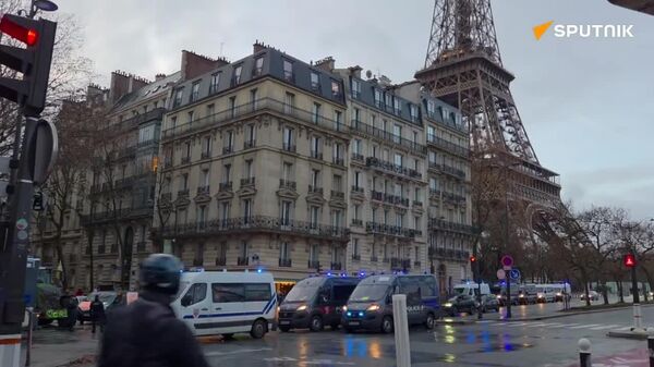 کشاورزان فرانسوی در نزدیکی برج ایفل - اسپوتنیک افغانستان  