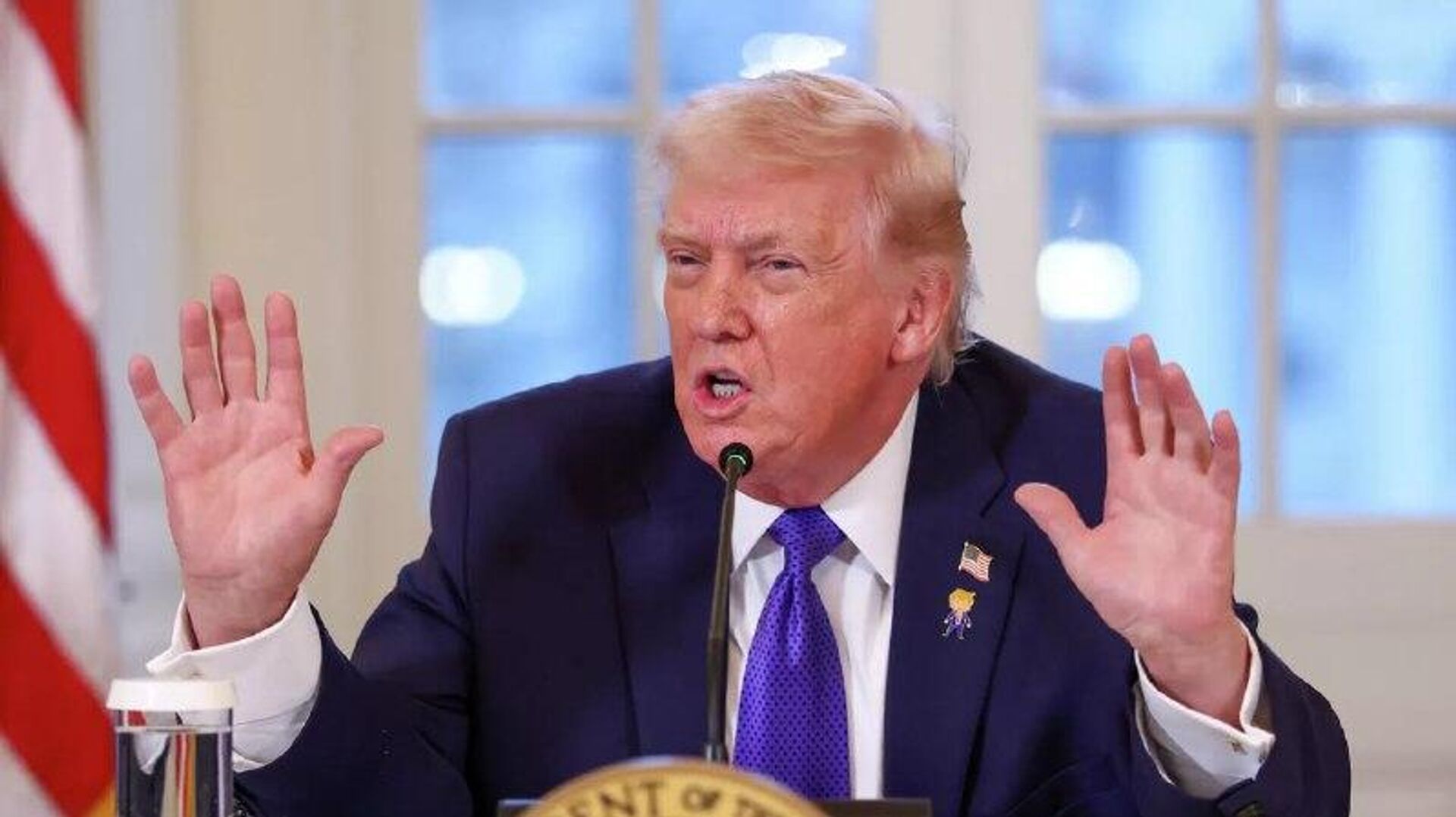 ترامپ: آمریکا آماده فروش نفت به روسیه و چین است ترامپ: آمریکا آماده فروش نفت به روسیه و چین است - اسپوتنیک افغانستان , 1920, 10.01.2026