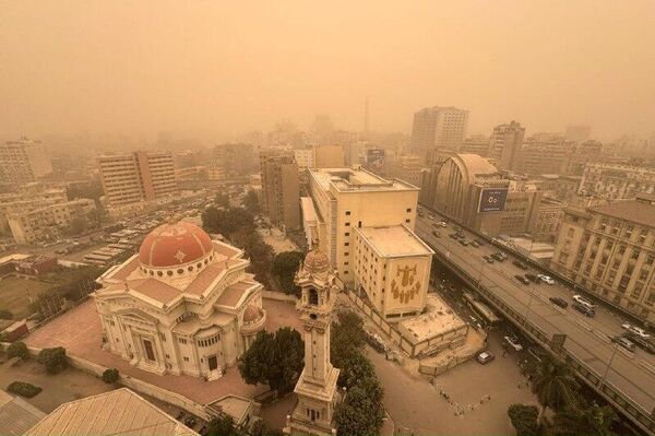 طوفان شدید گرد و غبار، برخی شهر های مصر را درنوردید - اسپوتنیک افغانستان  