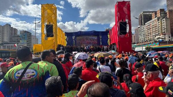 کارگران در کاراکاس به سرک‌ها آمدند و خواهان آزادی مادورو شدند - اسپوتنیک افغانستان  