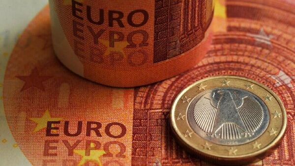 وام‌های نقدی اتحادیه اروپا به اوکراین با هدف تثبیت دستور کار نظامی‌سازی اروپا - اسپوتنیک افغانستان  