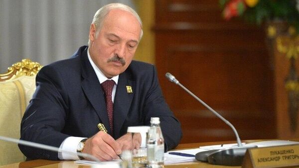 بلاروس به شورای صلح پیشنهادی ترامپ پیوست و لوکاشنکو این سند را امضا کرده است - اسپوتنیک افغانستان  