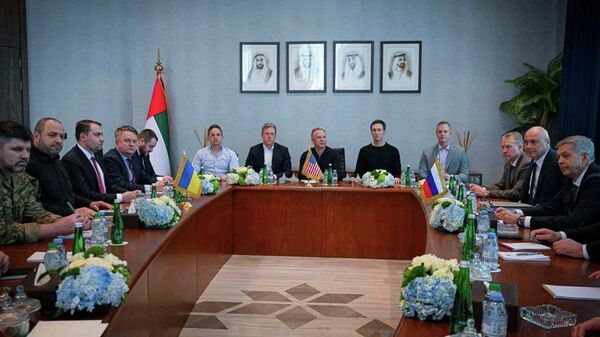 Трехсторонняя встреча делегаций России, США и Украины в Абу-Даби - اسپوتنیک افغانستان  