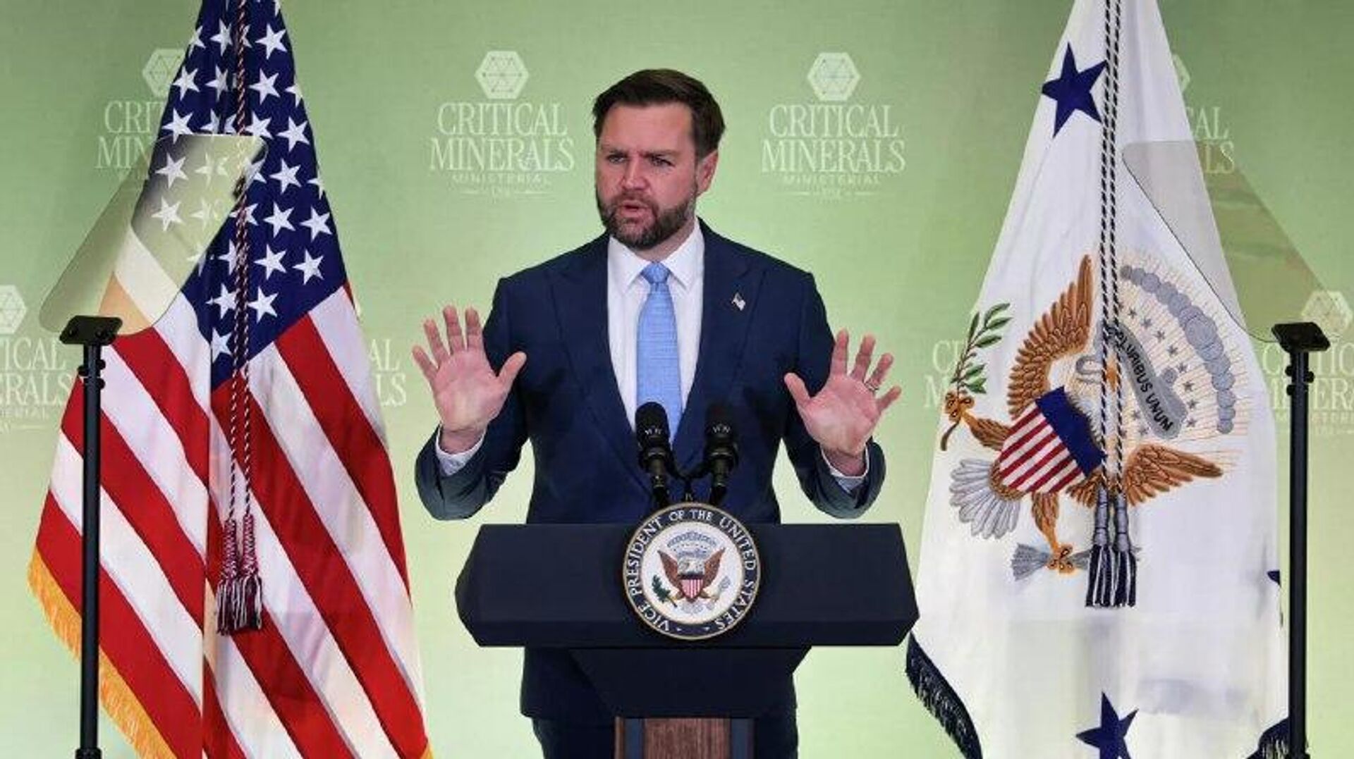 آمریکا میکانیسم را برای تثبیت بازار مواد معدنی حیاتی پیشنهاد کرد آمریکا میکانیسم را برای تثبیت بازار مواد معدنی حیاتی پیشنهاد کرد - اسپوتنیک افغانستان , 1920, 04.02.2026