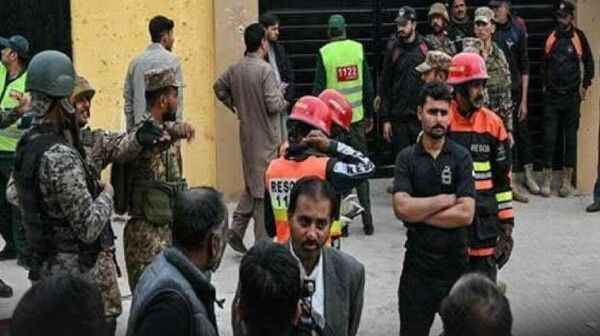 دستگیری سازمانده یورش تروریستی در نزدیکی مسجد اسلام‌آباد از سوی نیروهای امنیتی پاکستان - اسپوتنیک افغانستان  