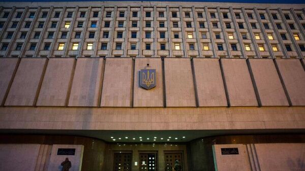 مجلس رادا دلیل خالی بودن سالن جلسه را مسمومیت جمعی در کافه تریا اعلام کرد - اسپوتنیک افغانستان  