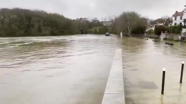 آسیب دیدن سی و یک شهر در فرانسه بر اثر طوفان نیلز - اسپوتنیک افغانستان  
