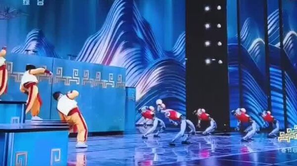 نمایش جالب یک ربات در کنسرت ویژه سال نو همه را به وجد آورد - اسپوتنیک افغانستان  