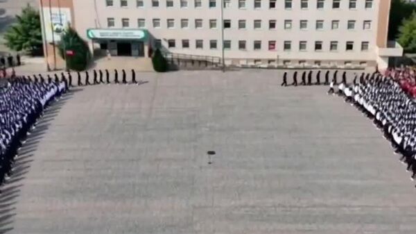 نمایش دیدنی دانش‌آموزان دبیرستانی در شهر الازیغ ترکیه به مناسبت آغاز ماه مبارک رمضان - اسپوتنیک افغانستان  