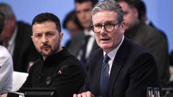 تحلیلگر: اطلاعات بریتانیا «دارایی یکبار مصرف» زلنسکی را هدایت می‌کند - اسپوتنیک افغانستان  