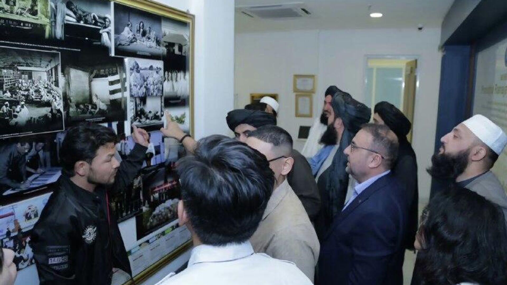 برگزاری برنامه آموزشی مبارزه با مواد مخدر افغانستان در اندونزی برگزاری برنامه آموزشی مبارزه با مواد مخدر افغانستان در اندونزی - اسپوتنیک افغانستان , 1920, 21.02.2026