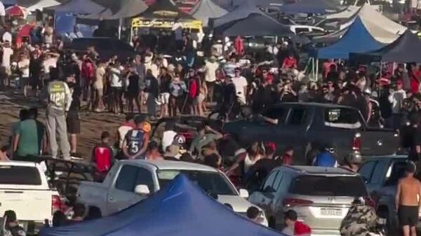 بازداشت یک راننده متخلف در مسابقات موتر سایکل رانی در آرژانتین - اسپوتنیک افغانستان  