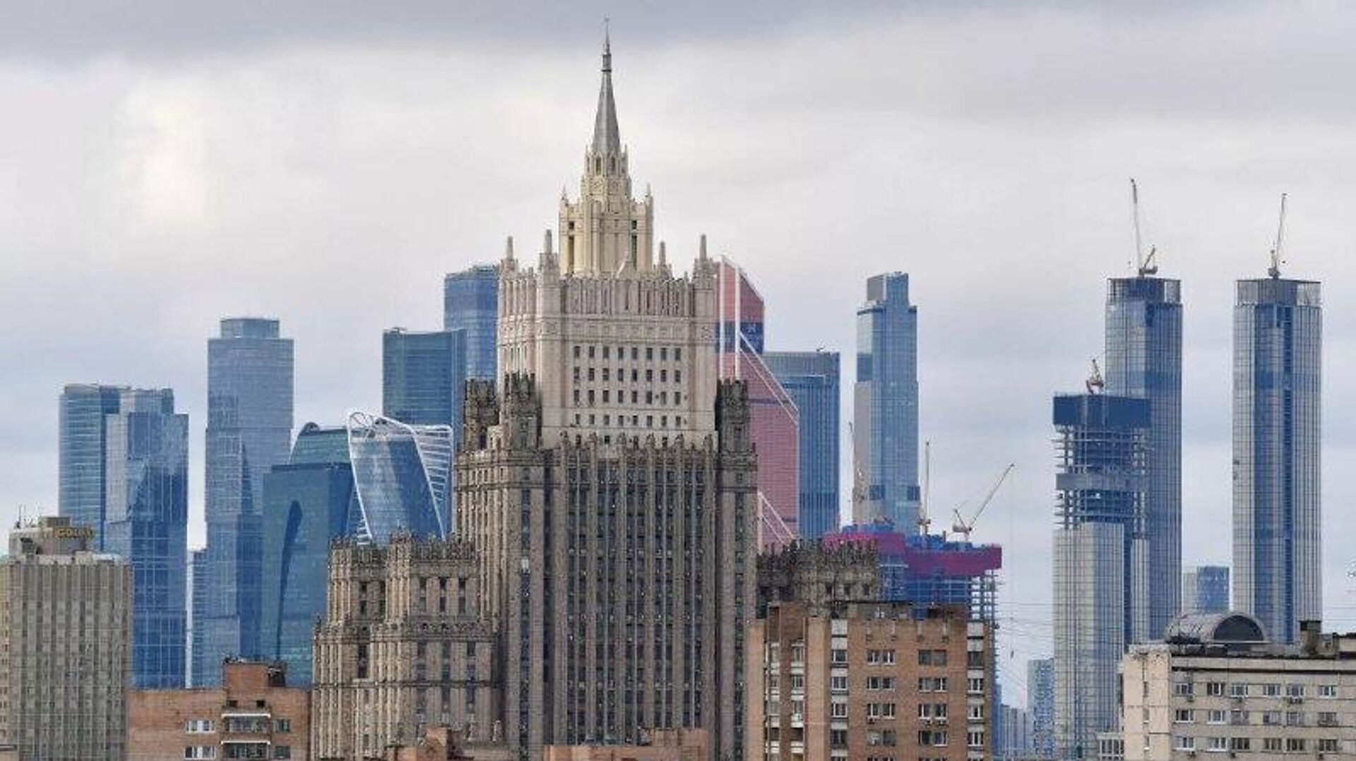 هشدار شدید مسکو: هرگونه کمک به اوکراین برای دستیابی به جنگ افزارهای هستهای با پاسخ قاطع روسیه روبرو میشود هشدار شدید مسکو: هرگونه کمک به اوکراین برای دستیابی به جنگ افزارهای هستهای با پاسخ قاطع روسیه روبرو میشود - اسپوتنیک افغانستان , 1920, 24.02.2026