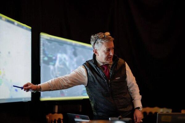 کاخ سفید نگاره های از ترامپ در هنگام دیده بانی بر یورش به ایران منتشر کرد - اسپوتنیک افغانستان  