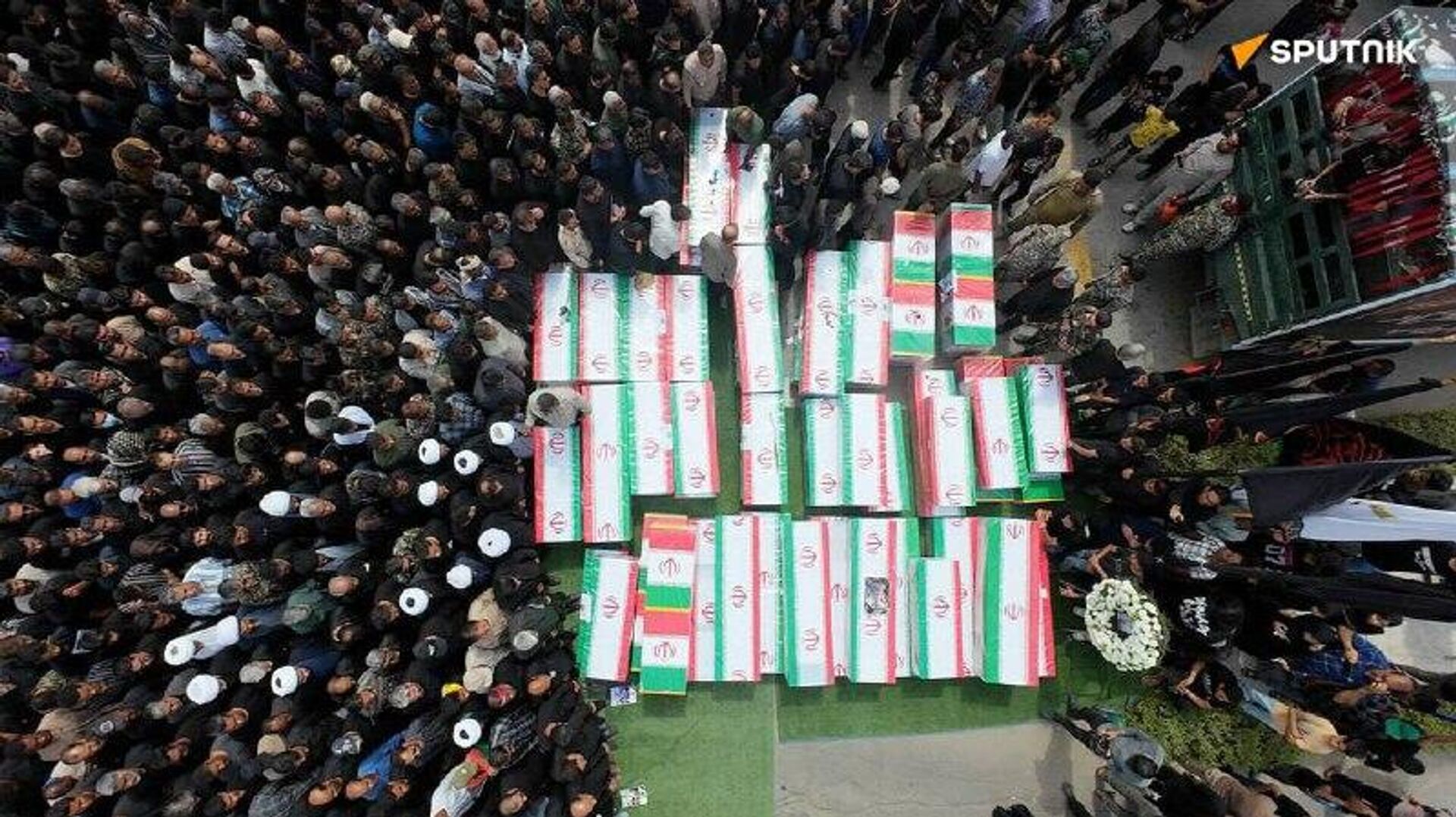 انتقاد تند زاخارووا از پوشش رسانههای غربی درباره ای کشتار دختران مکتب ایرانی از سوی اسرائیل و امریکا انتقاد تند زاخارووا از پوشش رسانههای غربی درباره ای کشتار دختران مکتب ایرانی از سوی اسرائیل و امریکا - اسپوتنیک افغانستان , 1920, 03.03.2026