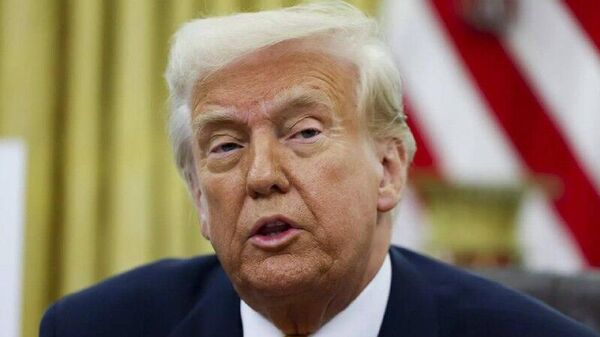 ترامپ مدعی شد که تصمیم آغاز عملیات علیه ایران را بر اساس روند مذاکرات درباره برنامه هسته‌ای تهران گرفته است - اسپوتنیک افغانستان  