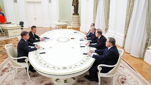 روسیه دو شهروند مجارستانی را آزاد کرد - اسپوتنیک افغانستان  