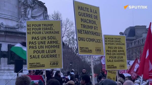 اعتراض فرانسوی‌ها به حملات اسرائیل و آمریکا به ایران - اسپوتنیک افغانستان  
