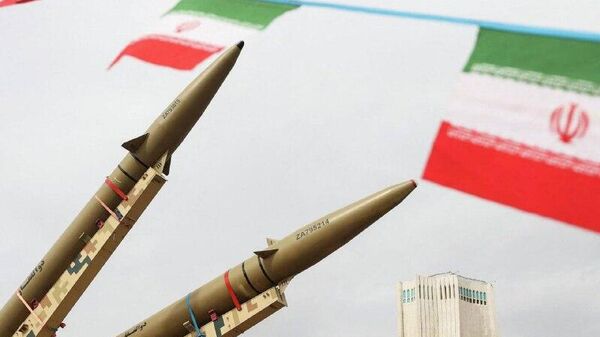 کارشناس: سیستم خامنه‌ای در ایران پوز امریکا و اسراییل را بخاک مالیده - اسپوتنیک افغانستان  