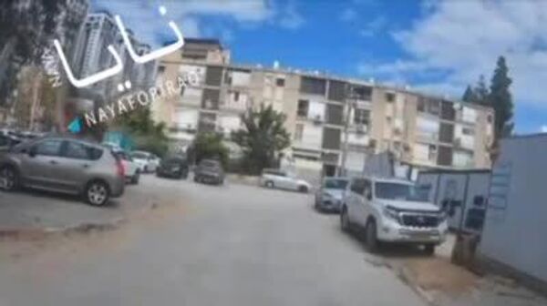 لحظه اصابت موشک ایرانی در تل‌آویو - اسپوتنیک افغانستان  