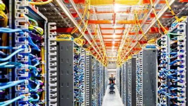 حملات به مراکز داده ایالات متحده آمریکا، نقطه کور استراتژیک پنتاگون در خاورمیانه را آشکار می‌کند - اسپوتنیک افغانستان  