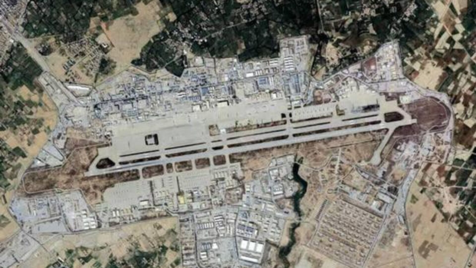 ابراز تاسف نماینده آمریکا: ایکاش بگرام را در دست میداشتیم ابراز تاسف نماینده آمریکا: ایکاش بگرام را در دست میداشتیم - اسپوتنیک افغانستان , 1920, 12.03.2026