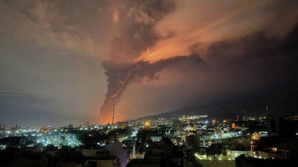 کارشناس: تجاوز آمریکا و اسرائیل علیه ایران می‌تواند میراث سمی به جا بگذارد - اسپوتنیک افغانستان  