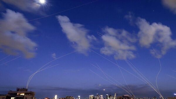 حمله موشکی حزب‌الله به تجمع نظامیان ارتش اسرائیل در شهرک «حولا» - اسپوتنیک افغانستان  