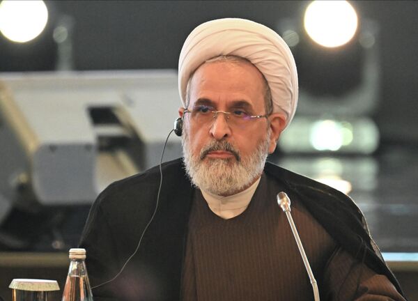 Ayatollah Alireza Arafi, head of Iran’s religious seminaries, member of the Guardian Council, and vice chairman of the Assembly of Experts.
 - اسپوتنیک افغانستان  