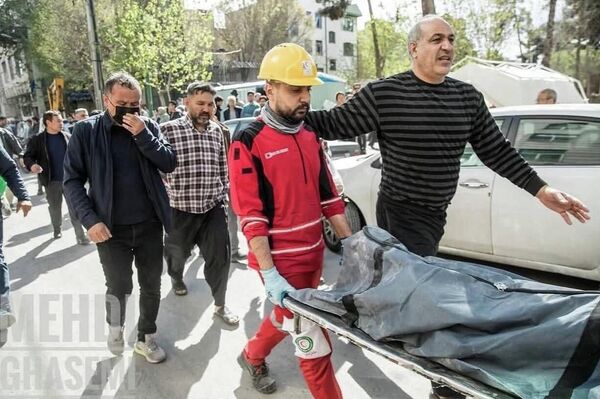 یورش هوایی اسرائیل و امریکا به منطقه سیزده آبان شهرری؛ 10 کشته از آن میان شش افغانستانی - اسپوتنیک افغانستان  