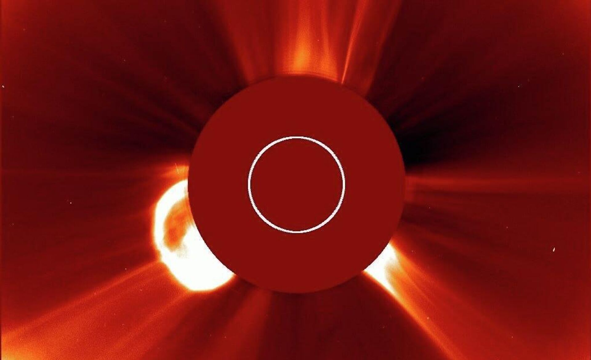 فوران بزرگ پلاسمایی در خورشید؛ هشدار برای مأموریت تاریخی ناسا - اسپوتنیک افغانستان  , 1920, 28.03.2026