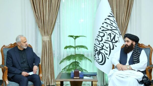 متقی در دیدار با سفیر ایران: تشدید جنگ در منطقه به ضرر همه است - اسپوتنیک افغانستان  