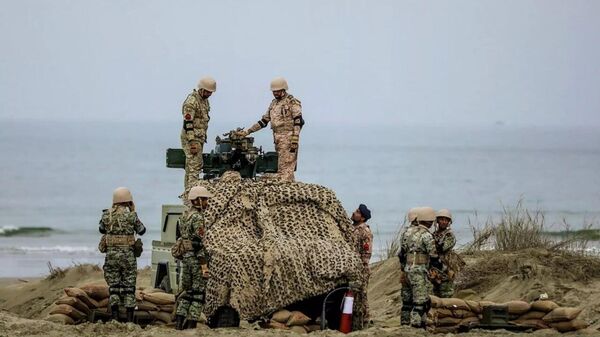 کارشناس: افزایش «نمادین» نیروهای آمریکایی در خاورمیانه به معنای حمله زمینی کامل به ایران نیست - اسپوتنیک افغانستان  