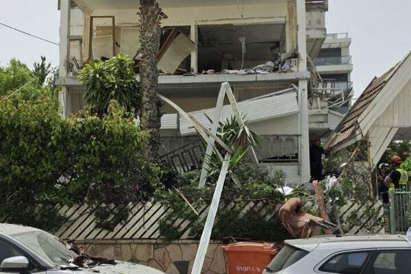 زیان های گسترده در تل‌آویو بزرگ پس از رهگیری راکت‌های خوشه‌ای ایران - اسپوتنیک افغانستان  