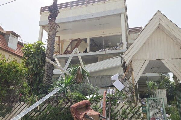 زیان های گسترده در تل‌آویو بزرگ پس از رهگیری راکت‌های خوشه‌ای ایران - اسپوتنیک افغانستان  