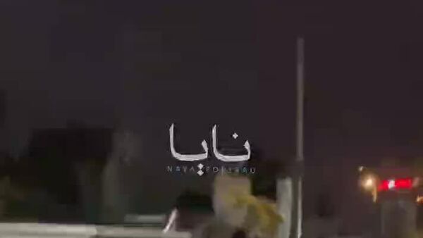 مردم خشمگین عراق در برابر کنسولگری کویت در بصره اعتراض کردند - اسپوتنیک افغانستان  